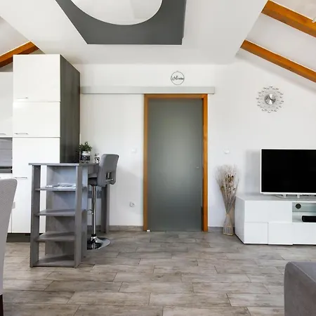 Stina Apartmán