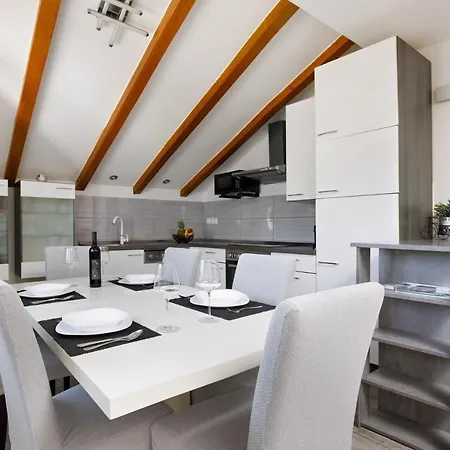 Stina Apartmán